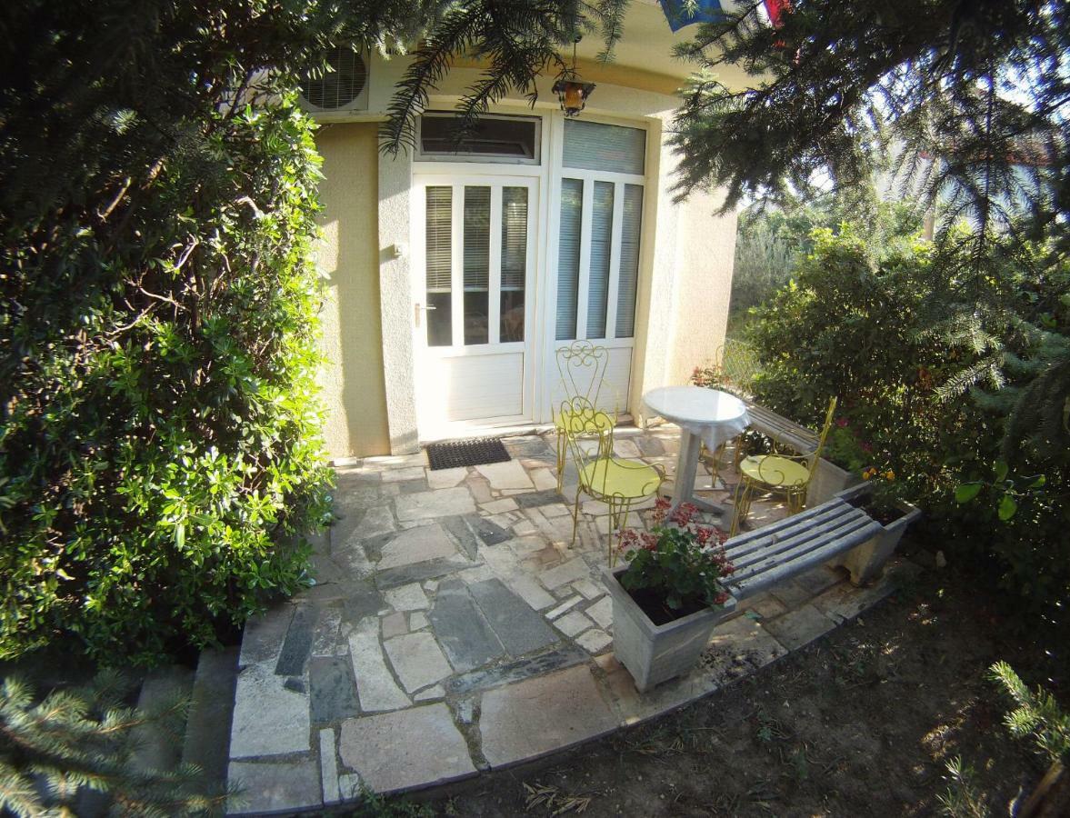 Salona Suite Exterior foto